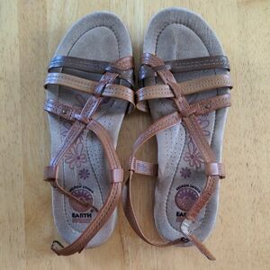 Earth Spirit Brown Tan Sandals Comfortable Casual